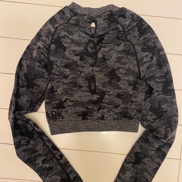 Gymskark adapt camo seamless long sleeve crop top - Size Small - Picture 5 of 5